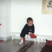 [Alla conquista dell’indipendenza, Micronido Montessori gestito dall’ONM in Convenzione con Roma Capitale, via Nomentana 56, primo decennio del Duemila] - Archivio ONM.$$$515